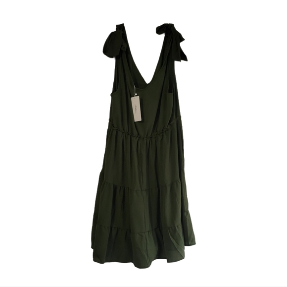 NWT BloomChic Ruffle Layered Hem Button Detail Knot Cami Dress Army Green 14-16 - Picture 11 of 11